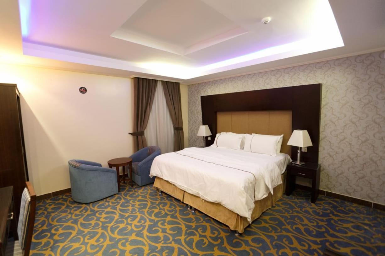 قصر اليمامة للشقق المخدومة Al Yamama Palace Serviced *
